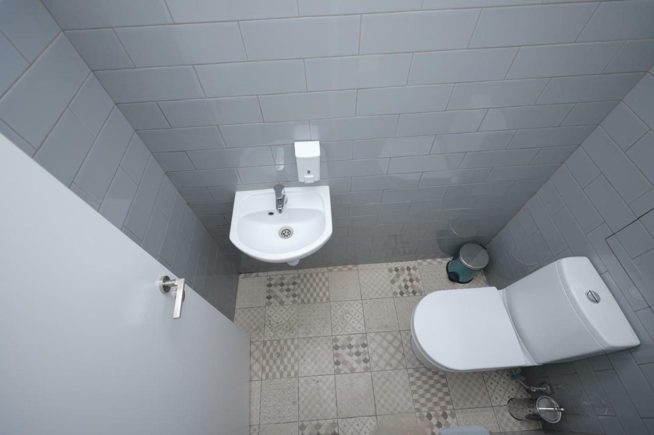 Duck Hostel Yerevan Ngoại thất bức ảnh