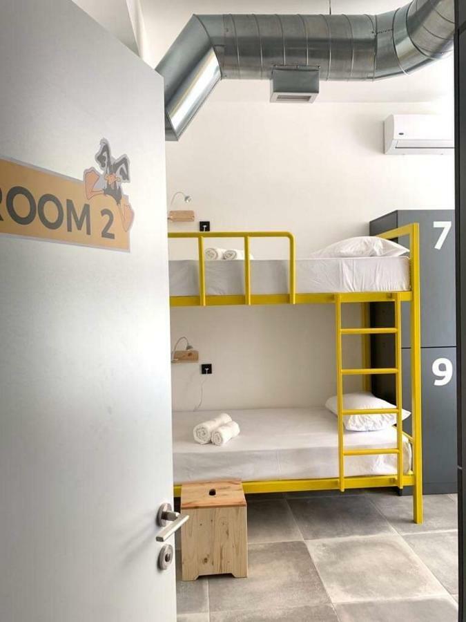 Duck Hostel Yerevan Ngoại thất bức ảnh