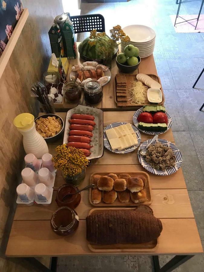 Duck Hostel Yerevan Ngoại thất bức ảnh